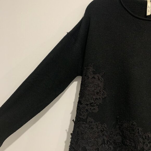 LJVE Women Black Pattern Long Sleeve Sweater Top Size M - Picture 2 of 9